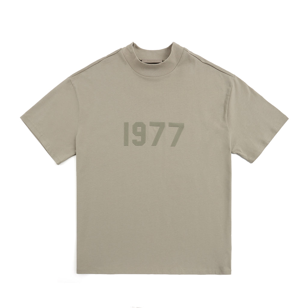 Essential 1977 T-Shirt