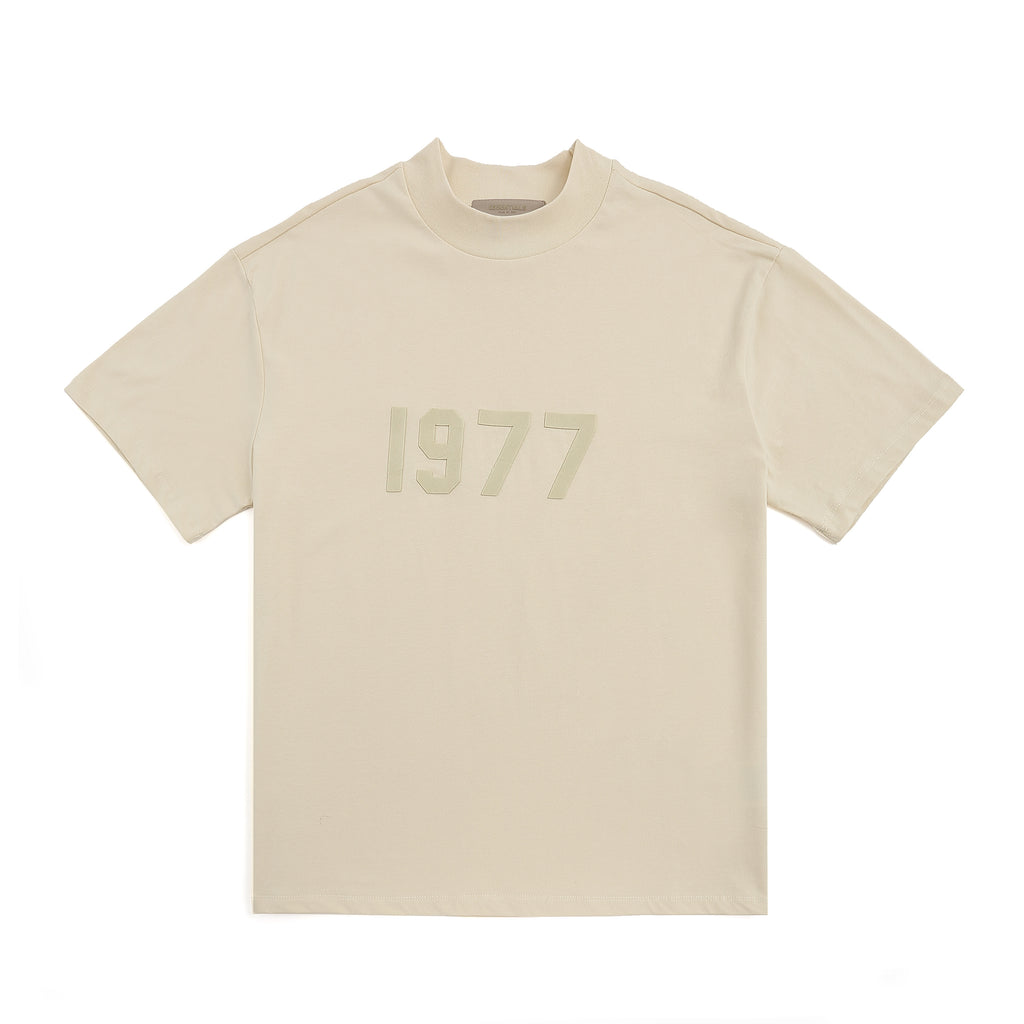 Essential 1977 T-Shirt